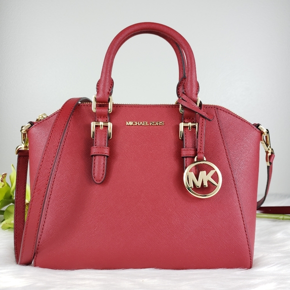 Michael Kors Handbags - NWT Michael Kors MD Ciara messenger scarlet red MK